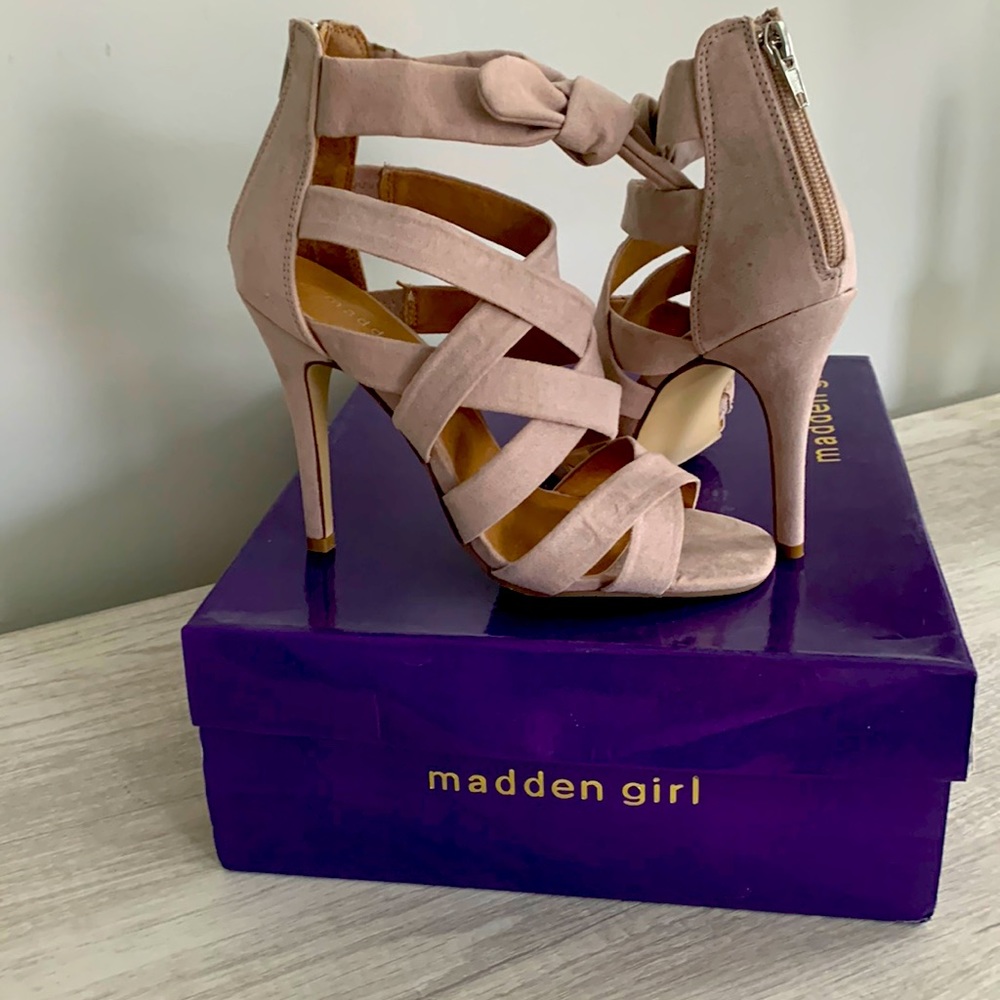 NEVER WORN Madden Girl Lavender Heels